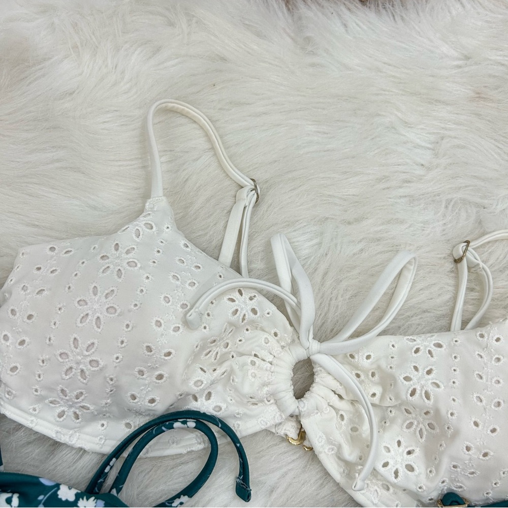Hollister Teal and White Bikini Top Bundle SMALL - Picture 4 of 7